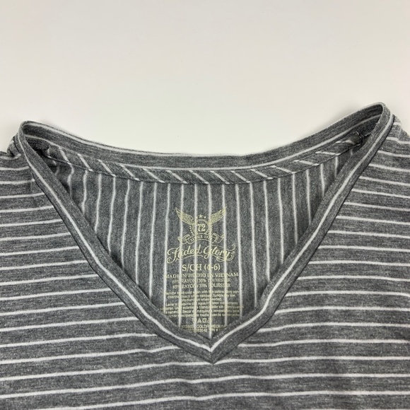 Faded Glory Womens Sweater Long Sleeve V Neck Stripes Grey White Small - Picture 3 of 6